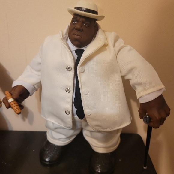 Notorious B.I.G Biggie Smalls White Suit Figure RARE - Picture 2 of 6